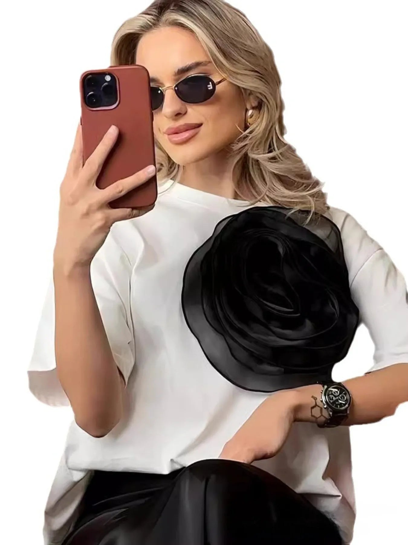 Trendsi Flower Round Neck Short Sleeve T-Shirt