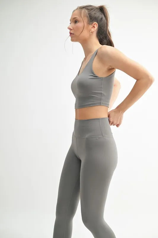 MONO B Venice Cloud Light U-back Active Tank Easy Apparels