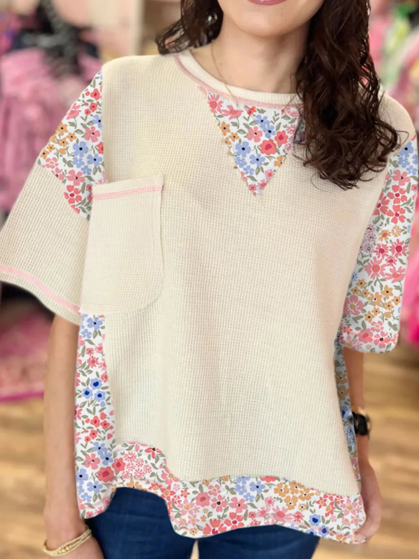 Trendsi Floral Round Neck Relaxed Fit T-Shirt