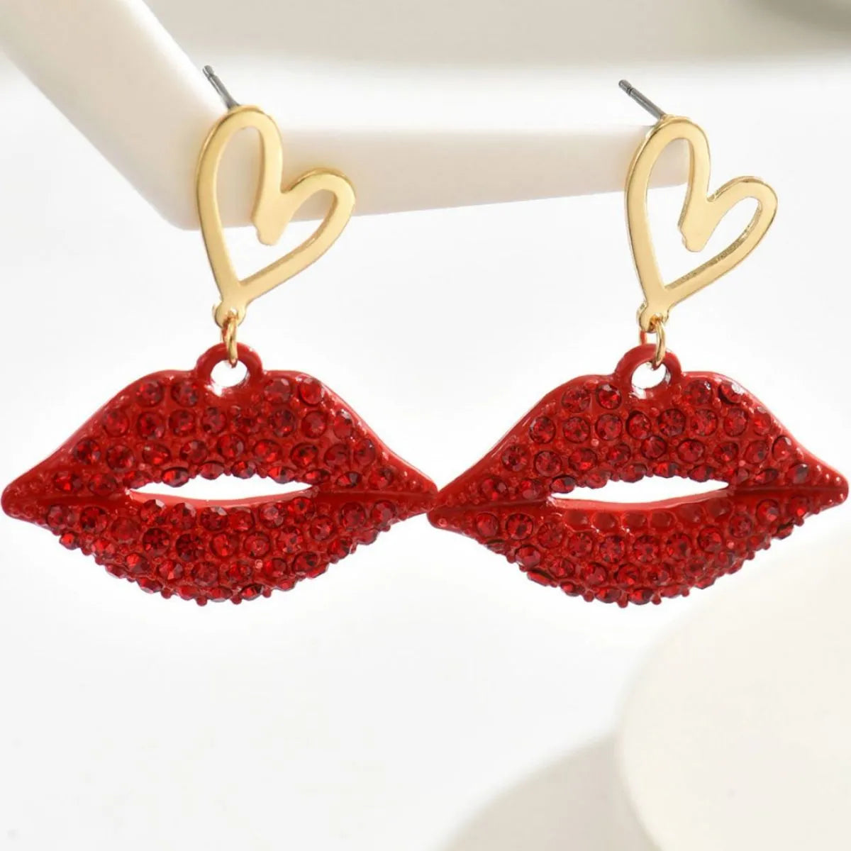 18K Gold-Plated Rhinestone Lips Heart Dangle Earrings Easy Apparels
