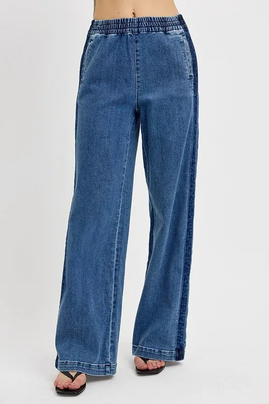 RISEN Full Size Elastic Waist Wide Leg Jeans Plus Size Medium Easy Apparels