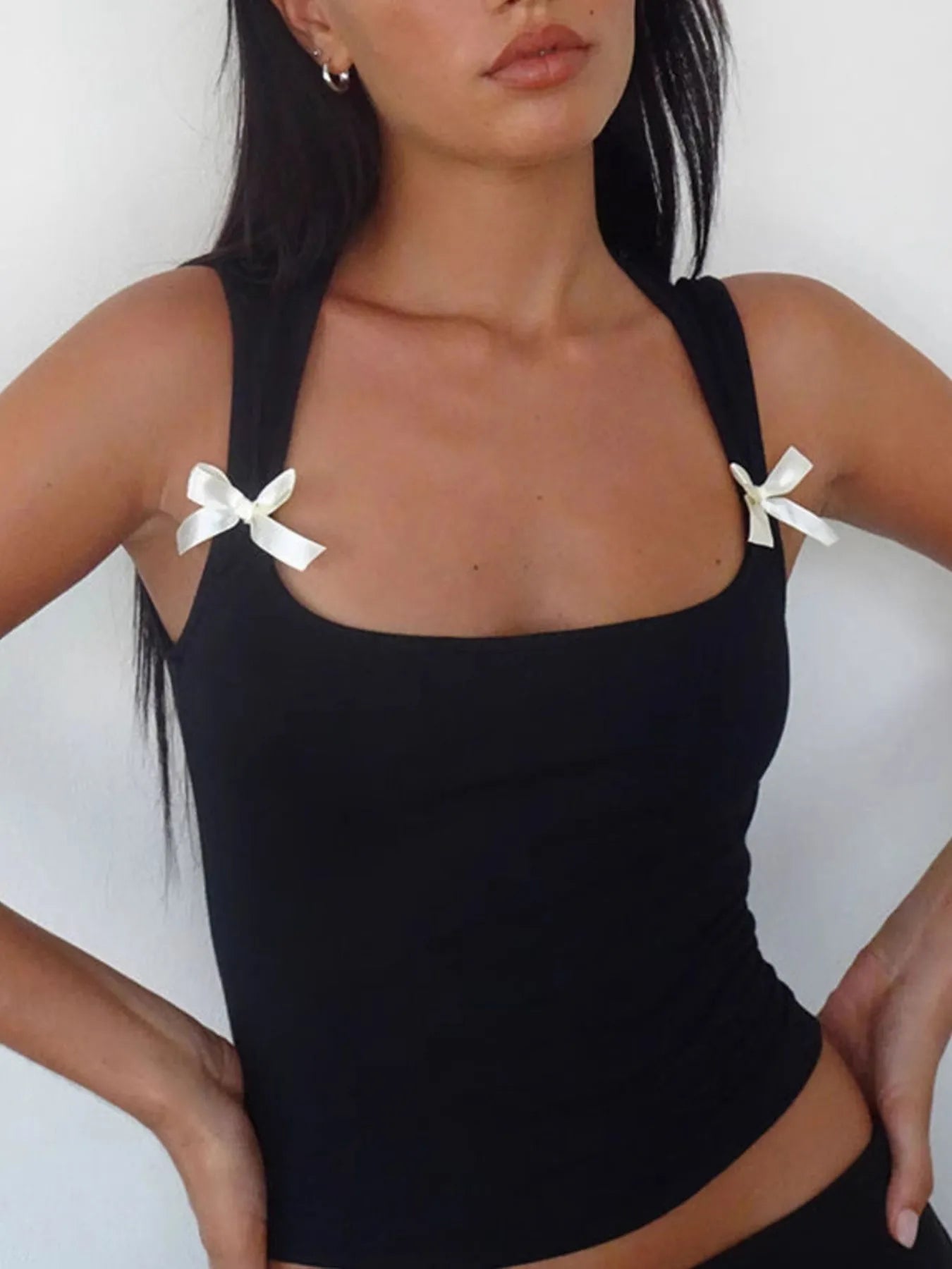 Trendsi Bow Detail Square Neck Cropped Tank