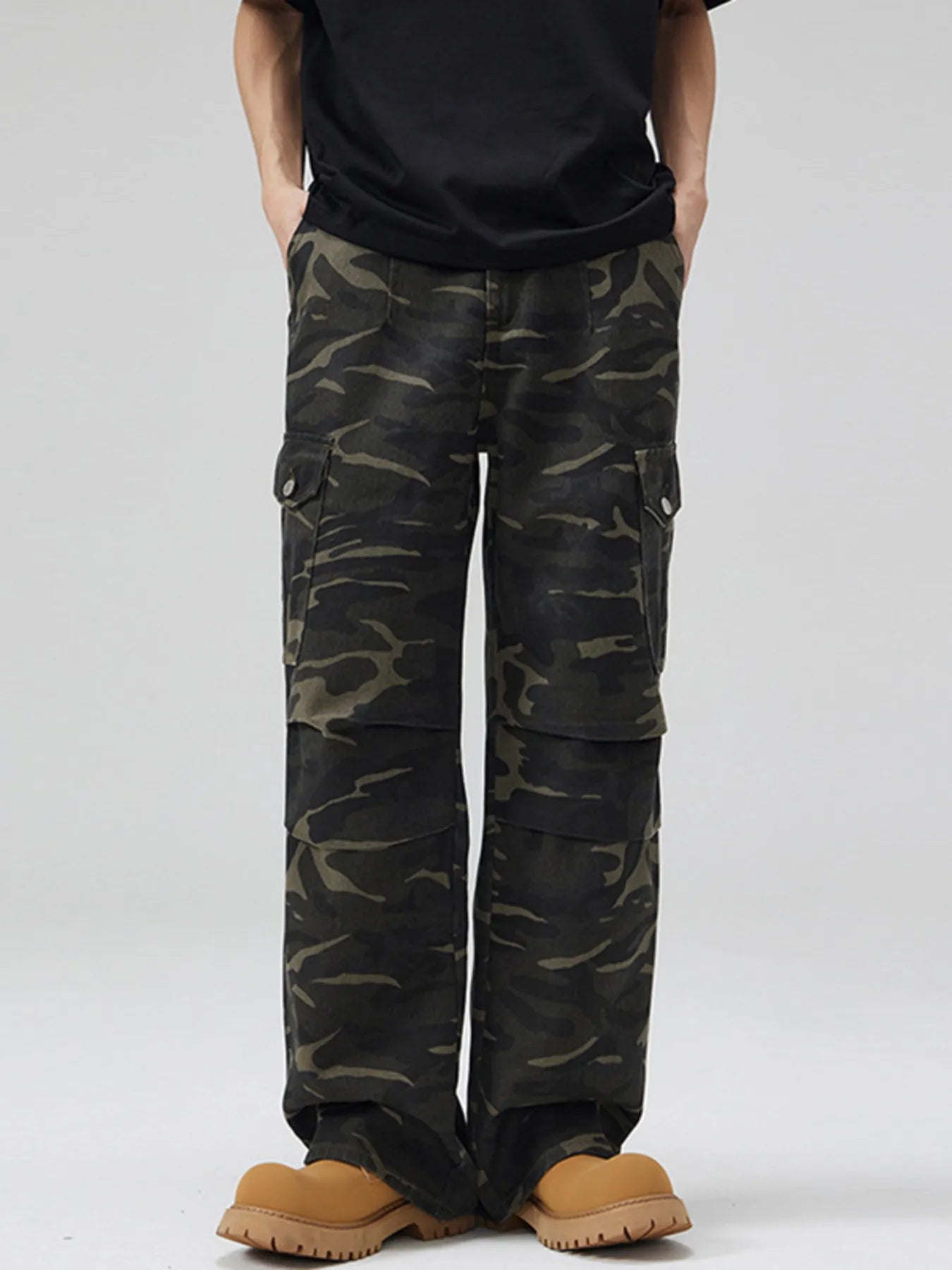 Men's Full Size Camouflage Cargo Pants with Multi-Pocket Plus Size Easy Apparels