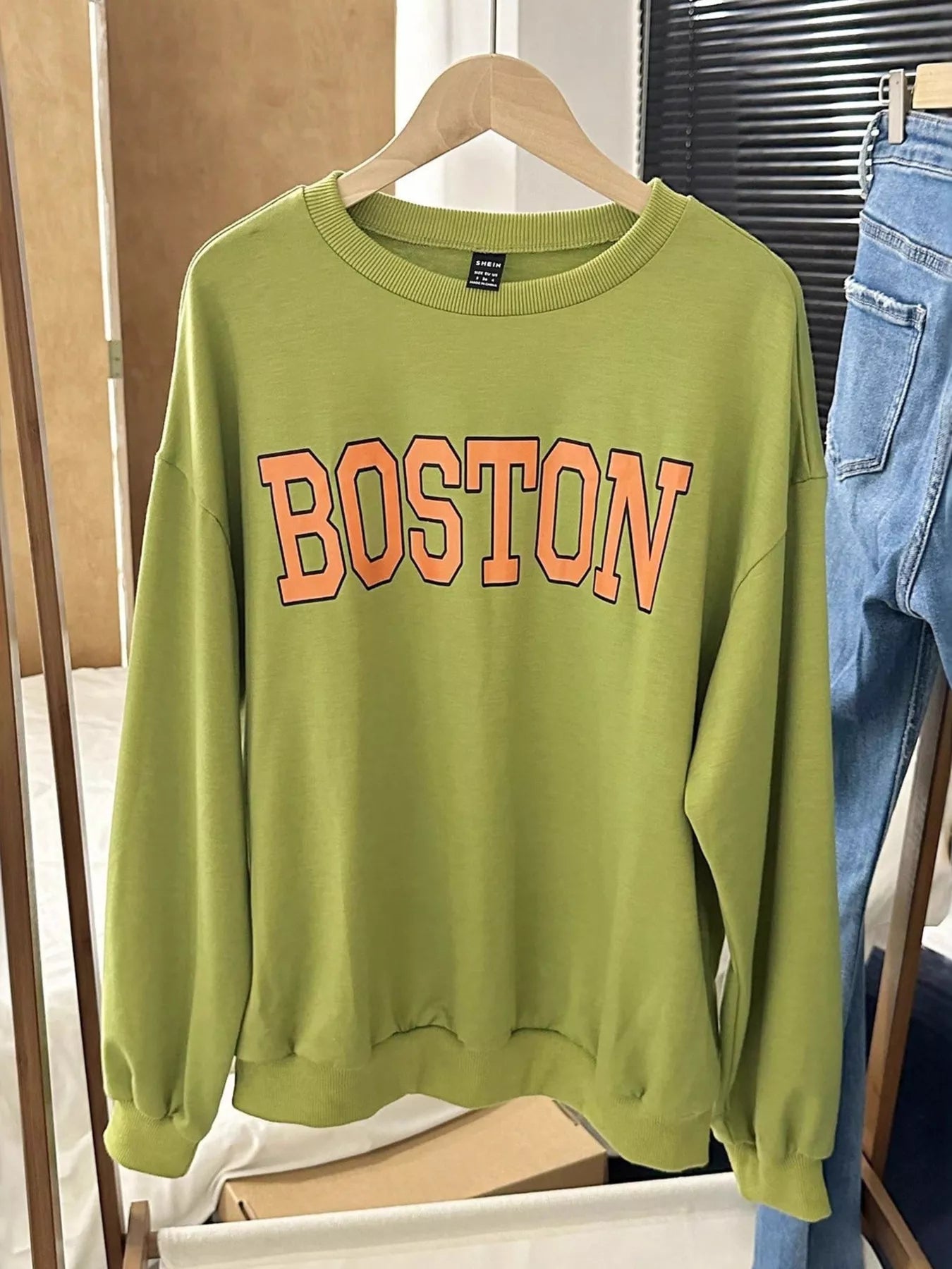 Men's Boston Graphic Oversized Crewneck Sweatshirt Easy Apparels