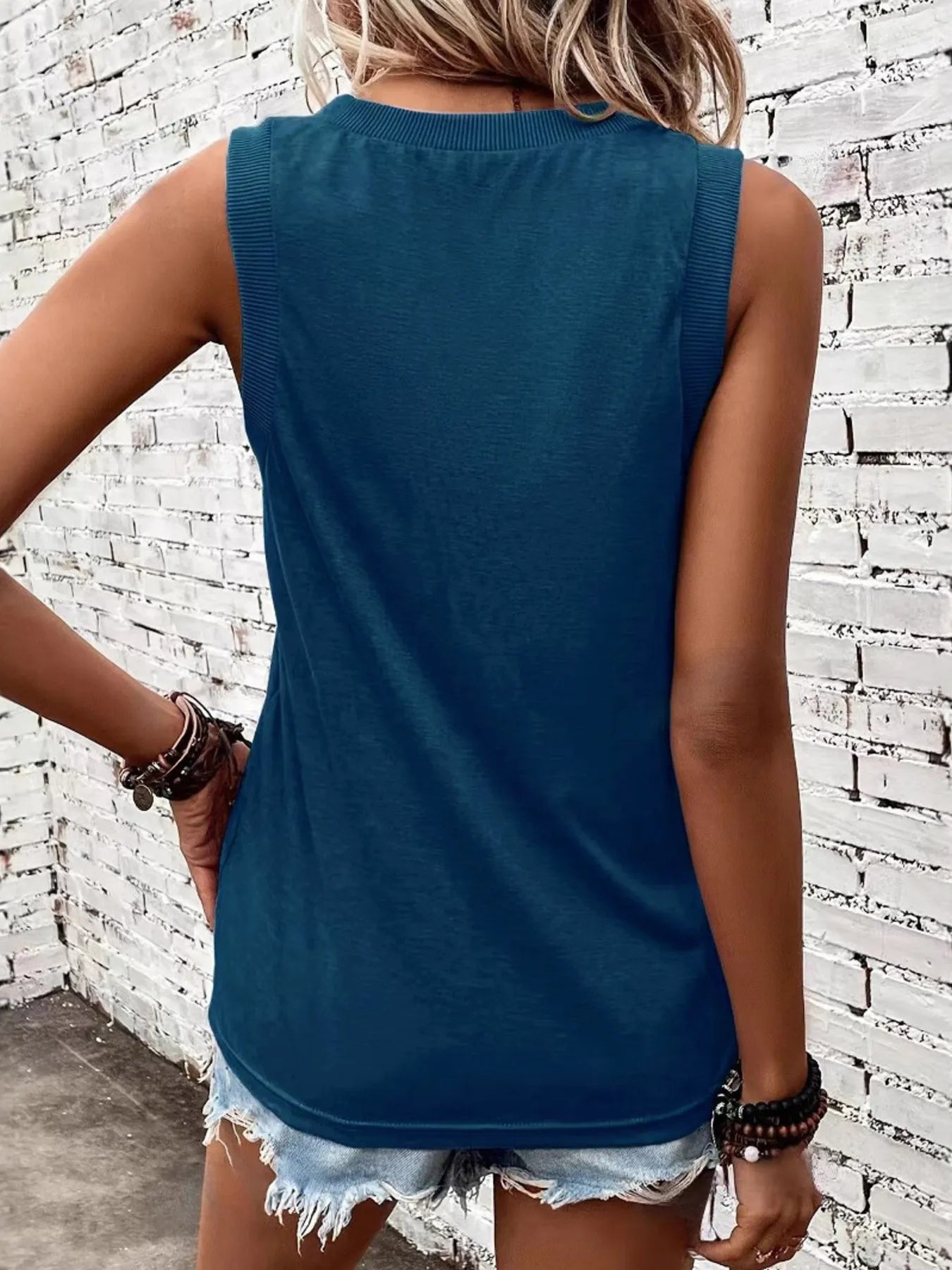 Trendsi V-Neck Tank