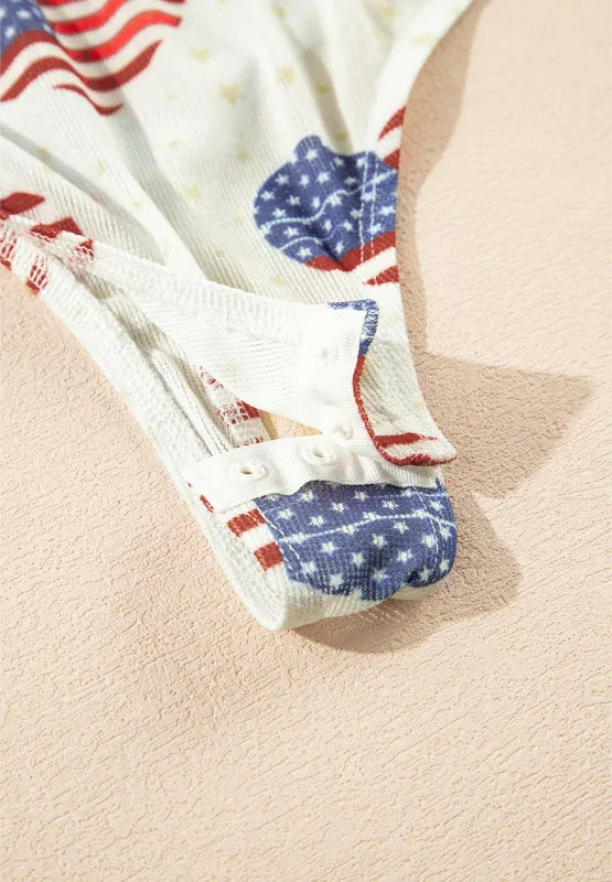 Trendsi US Flag Heart Mock Neck Long Sleeve Bodysuit