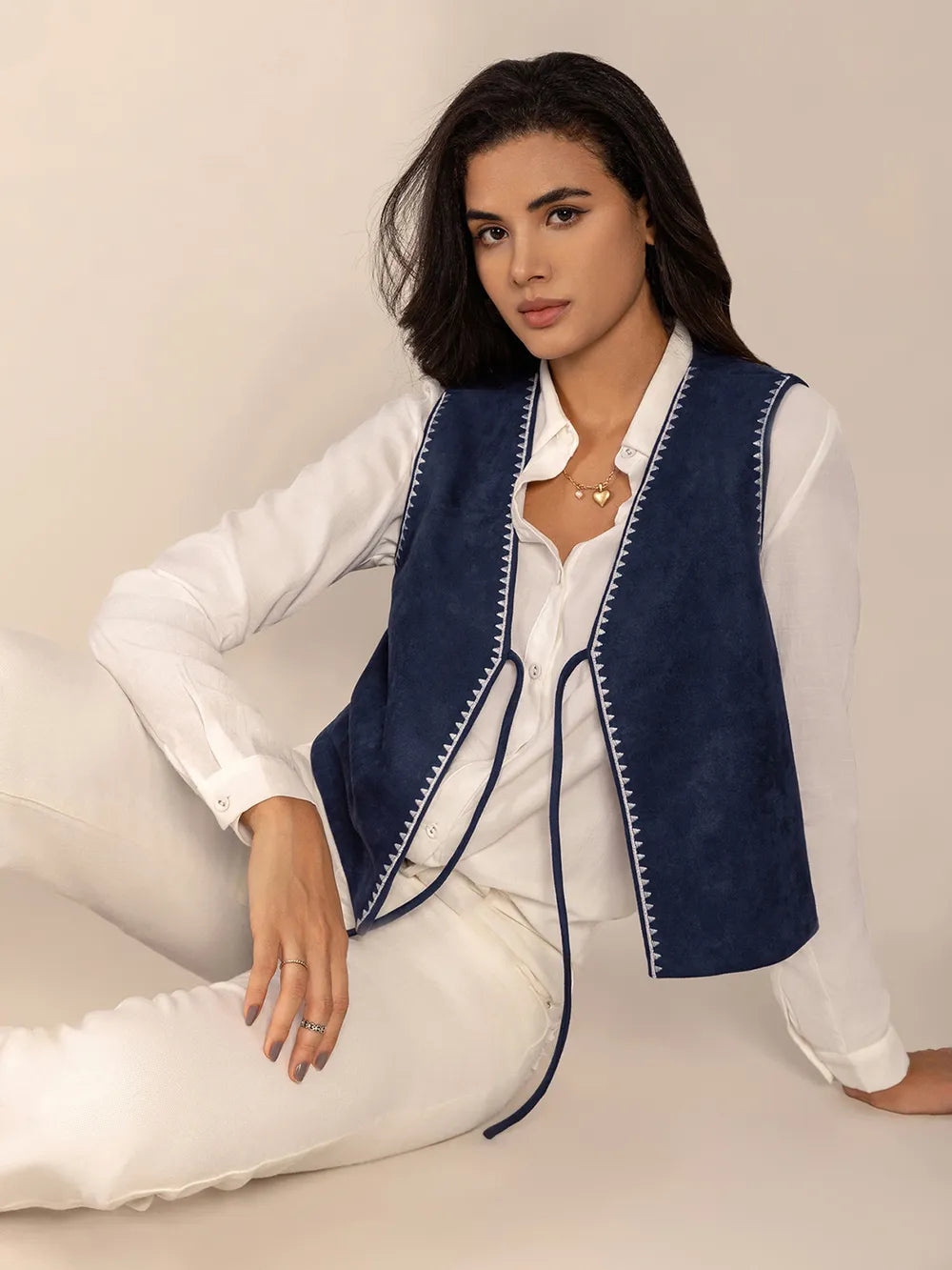 Tied Contrast Trim Vest Easy Apparels