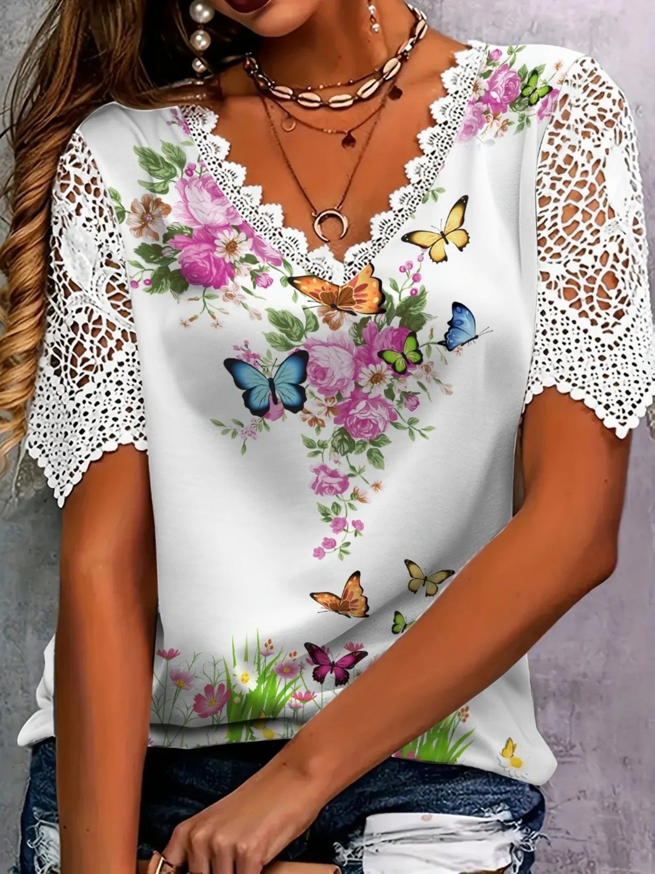 Trendsi Full Size Printed Lace Sleeve V-Neck T-Shirt Plus Size Pink