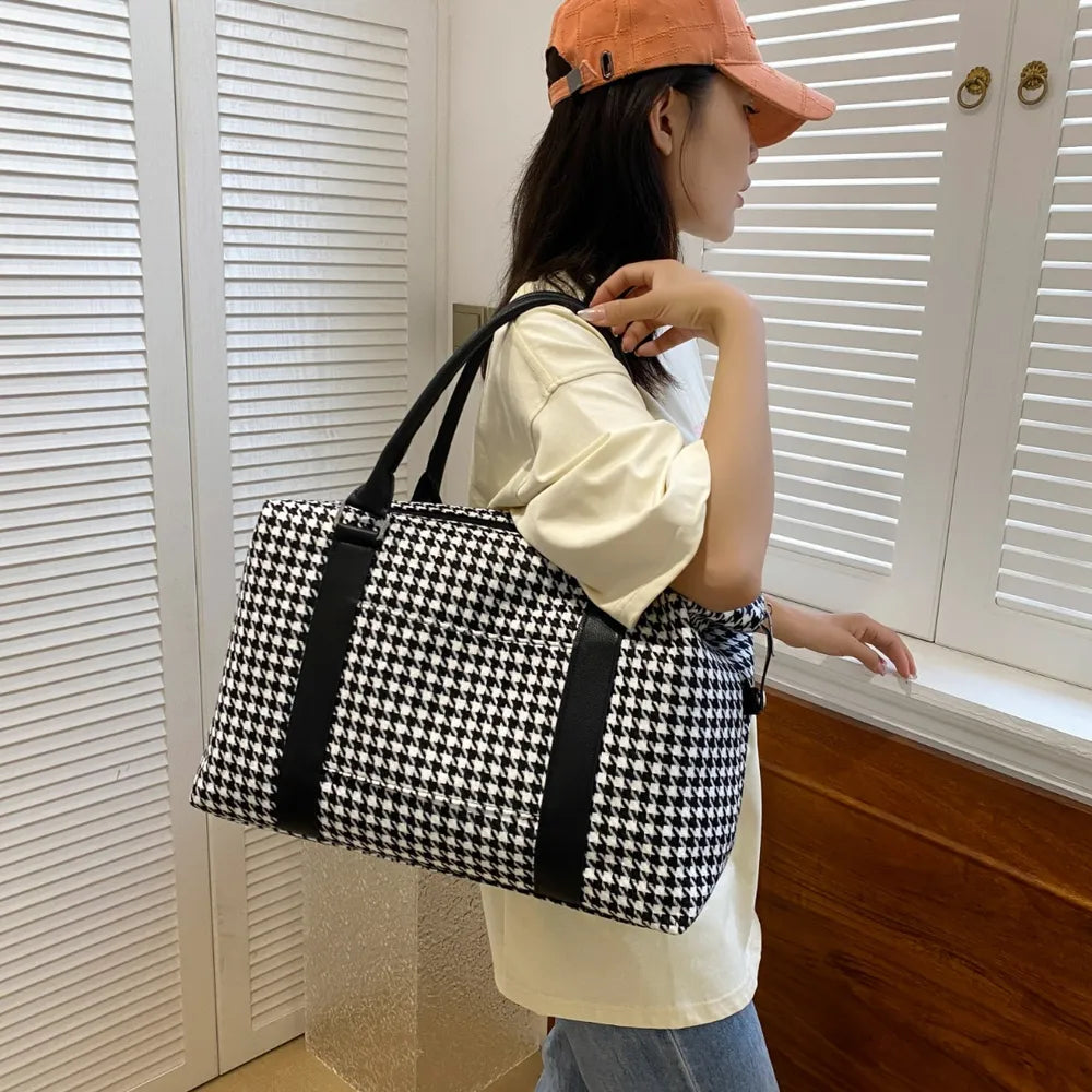 Houndstooth Canvas Travel Bag Easy Apparels