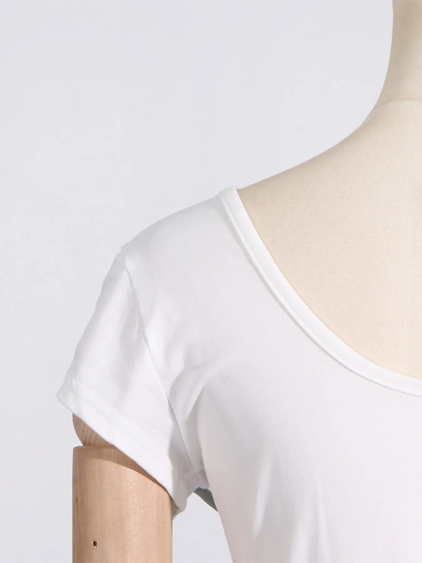 Trendsi Ruffled Round Neck Top