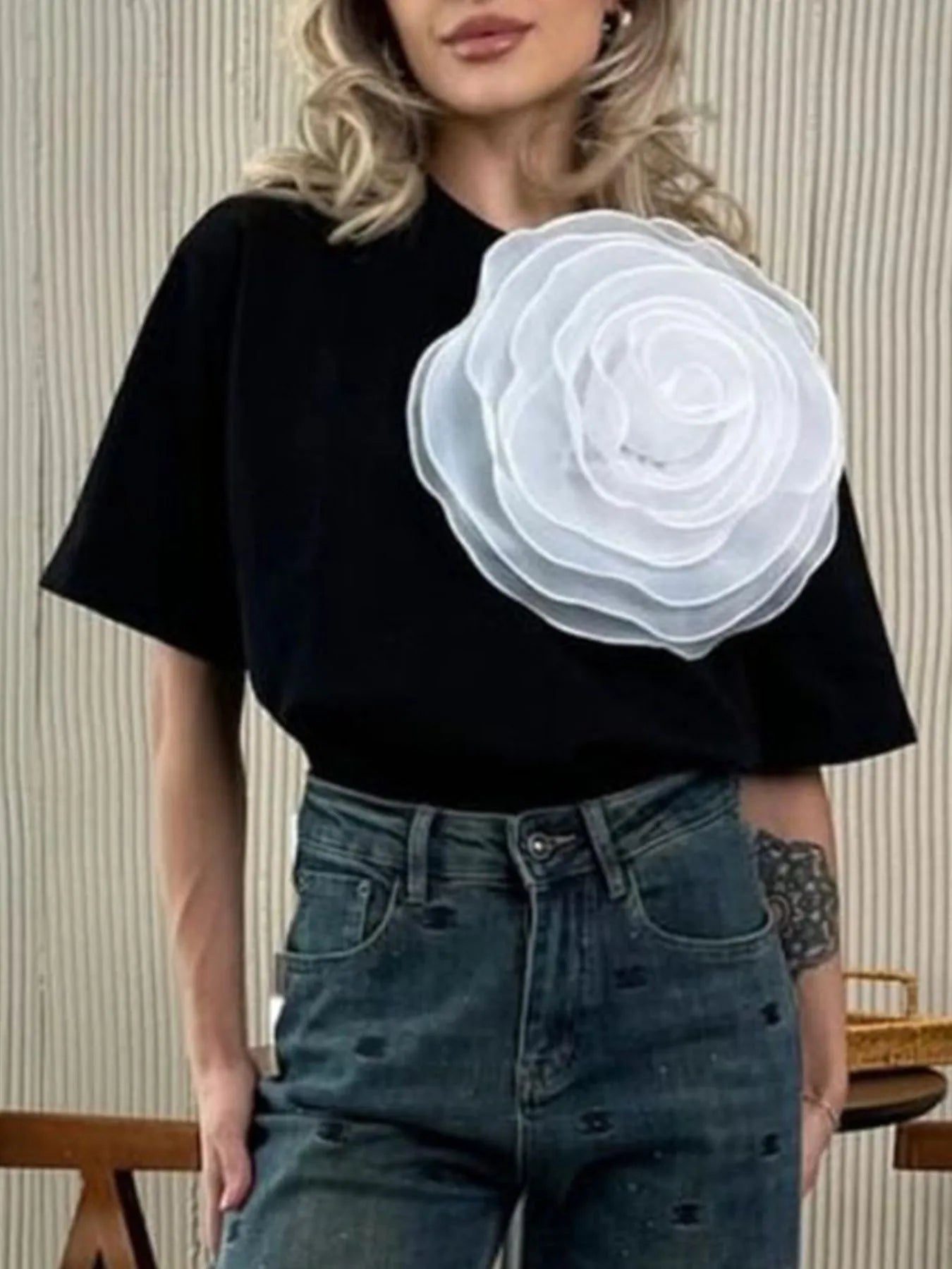Trendsi Flower Round Neck Short Sleeve T-Shirt Black