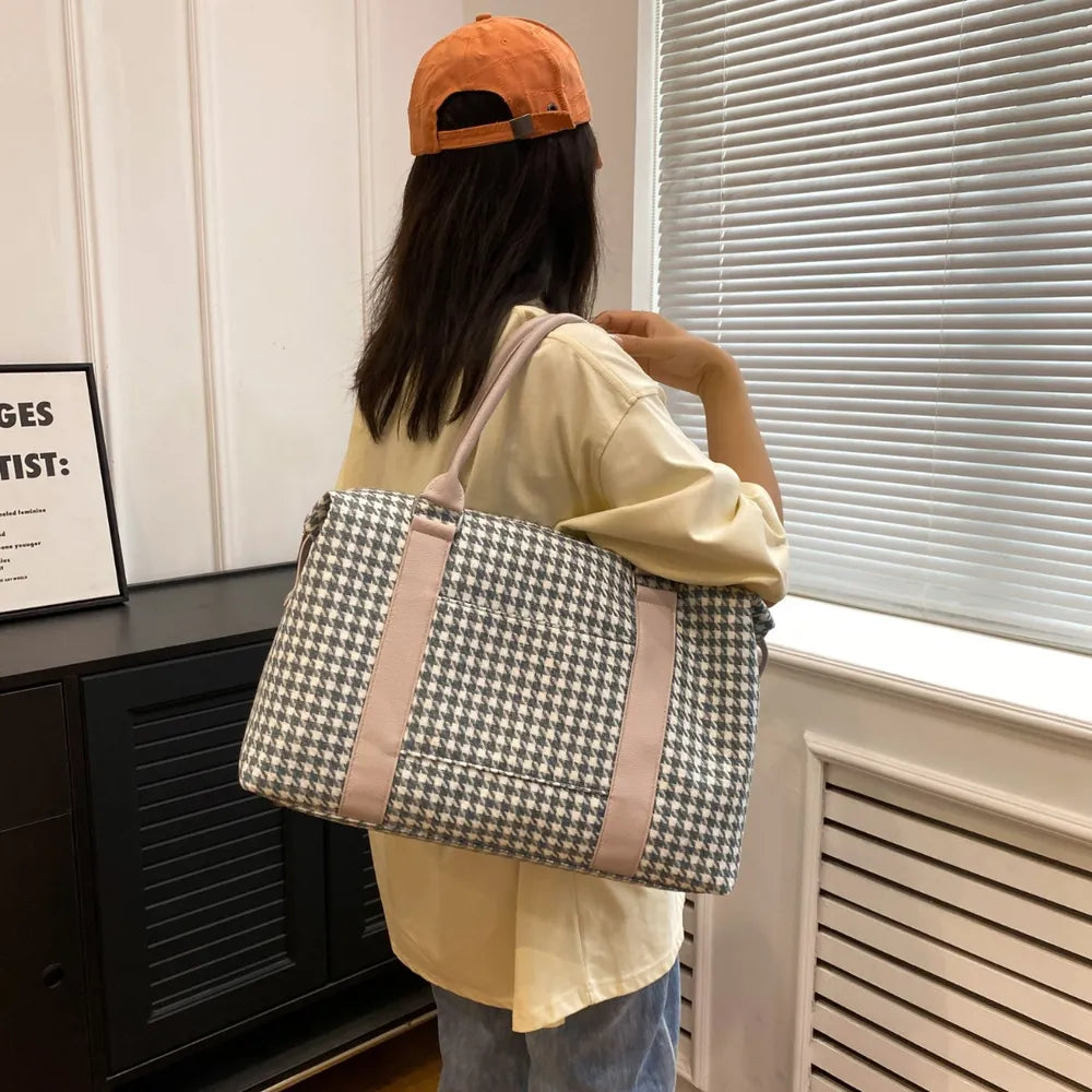 Houndstooth Canvas Travel Bag Easy Apparels