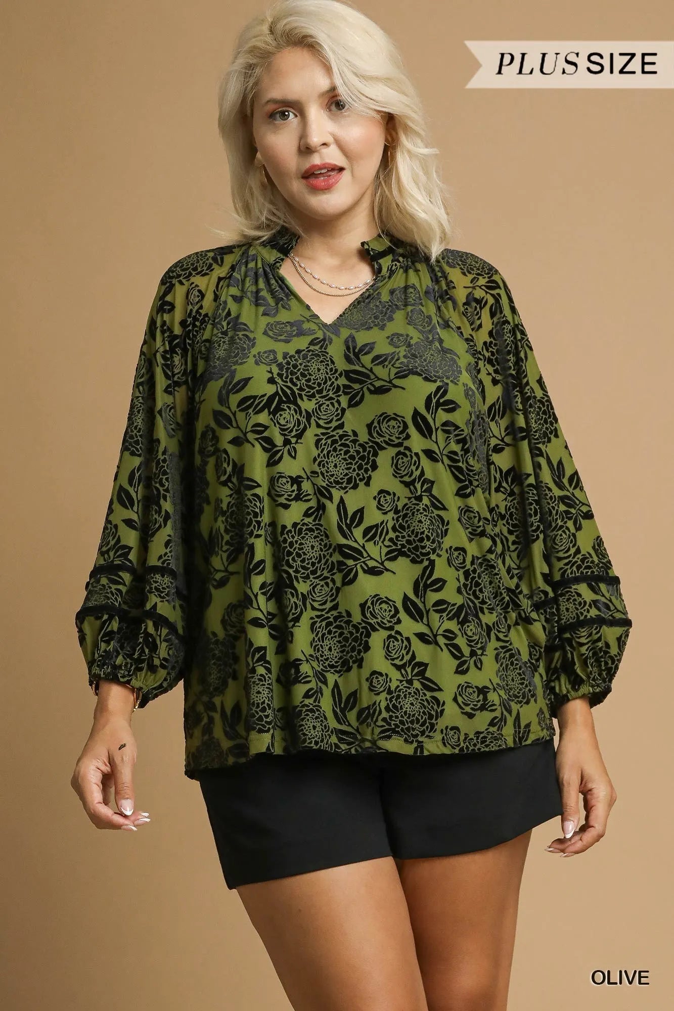 Trendsi Umgee Full Size Floral Velvet Blouse with Balloon Sleeves Plus Size