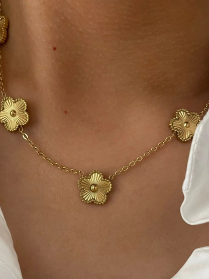 18K Gold-Plated Flower Chain Necklace Easy Apparels