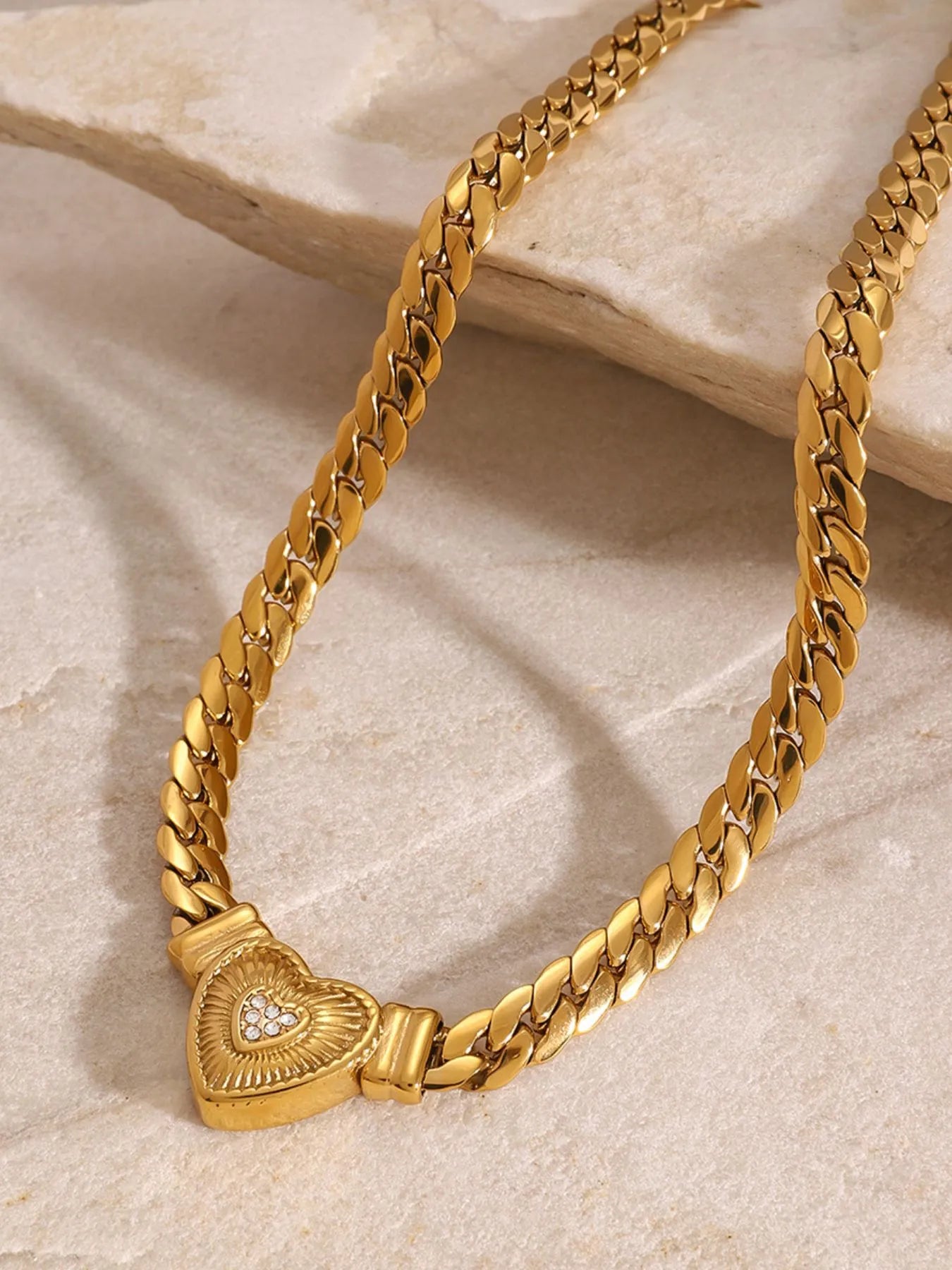 18K Gold-Plated Inlaid Zircon Heart Chain Necklace Easy Apparels