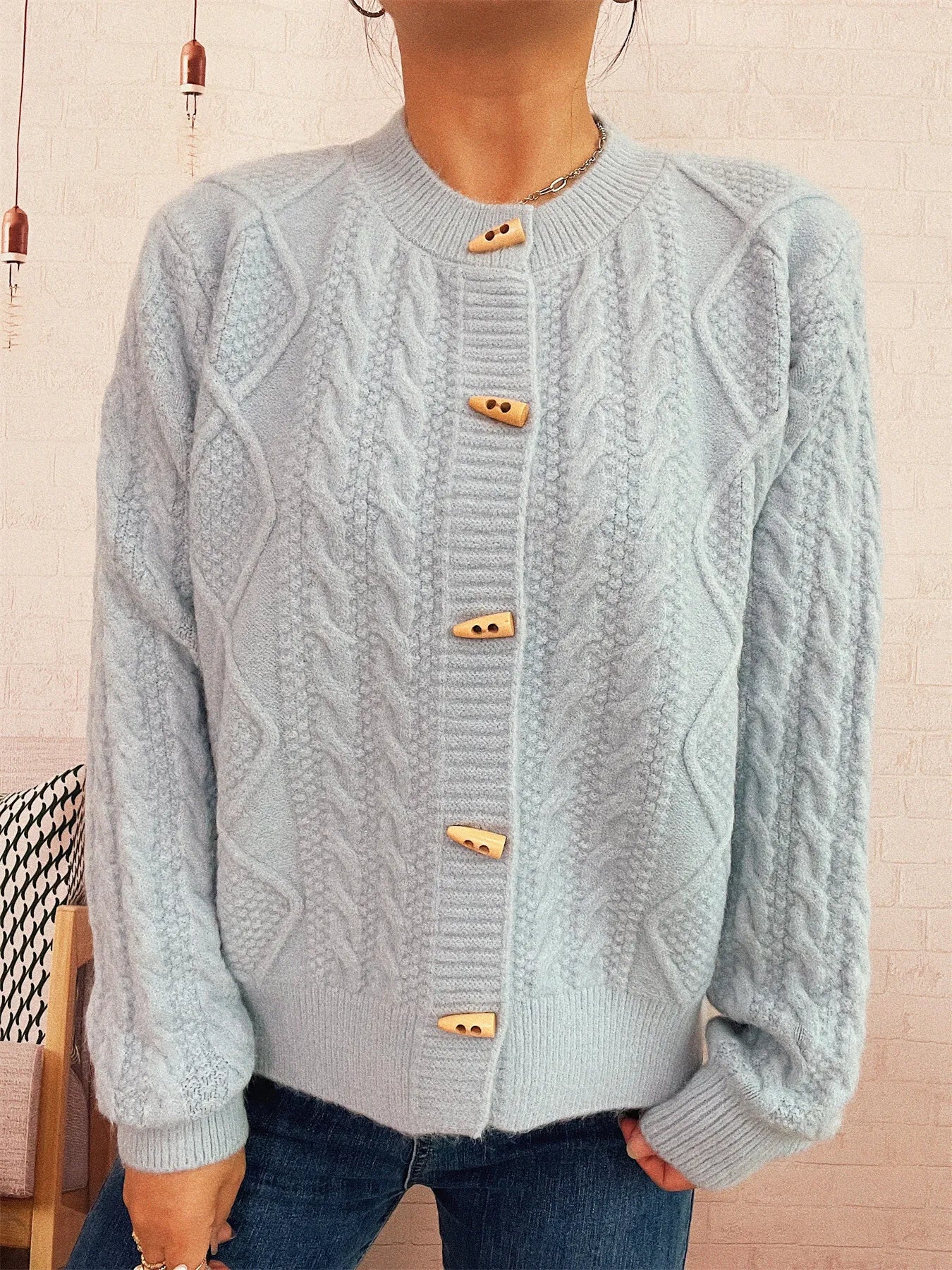 Cable Knit Button-Up Cardigan 蓝色 One Size Easy Apparels