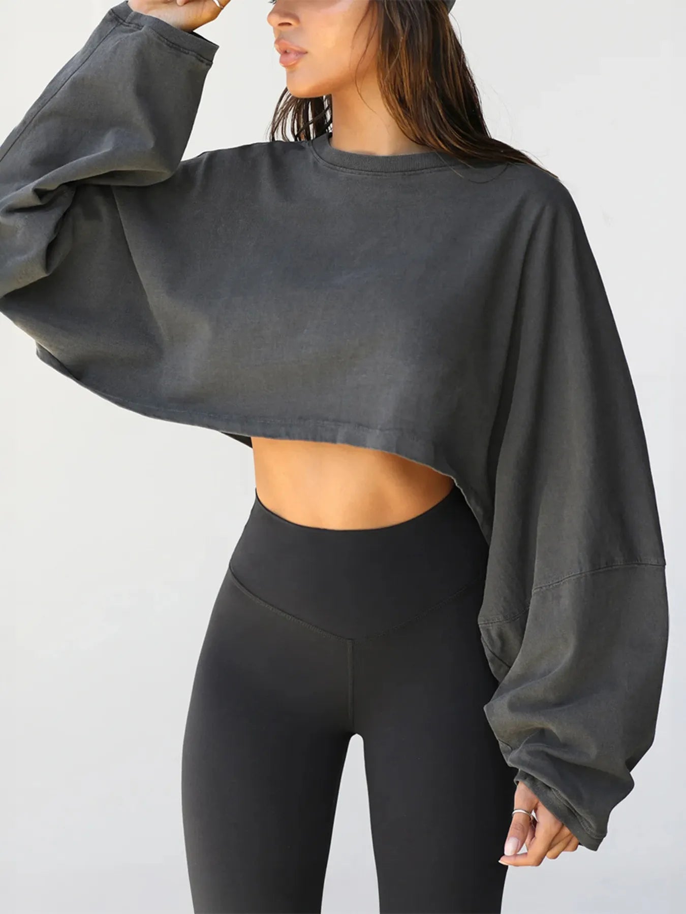 Trendsi Round Neck Long Sleeve Crop Sweatshirt
