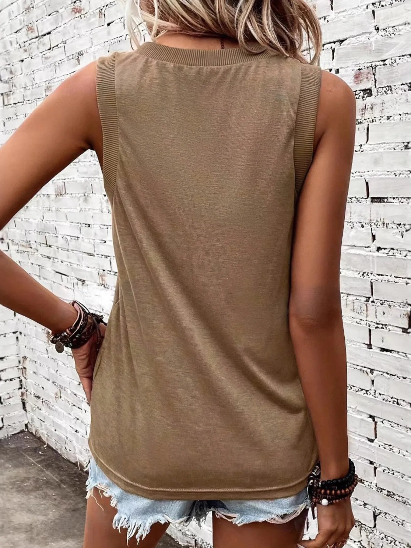 Trendsi V-Neck Tank