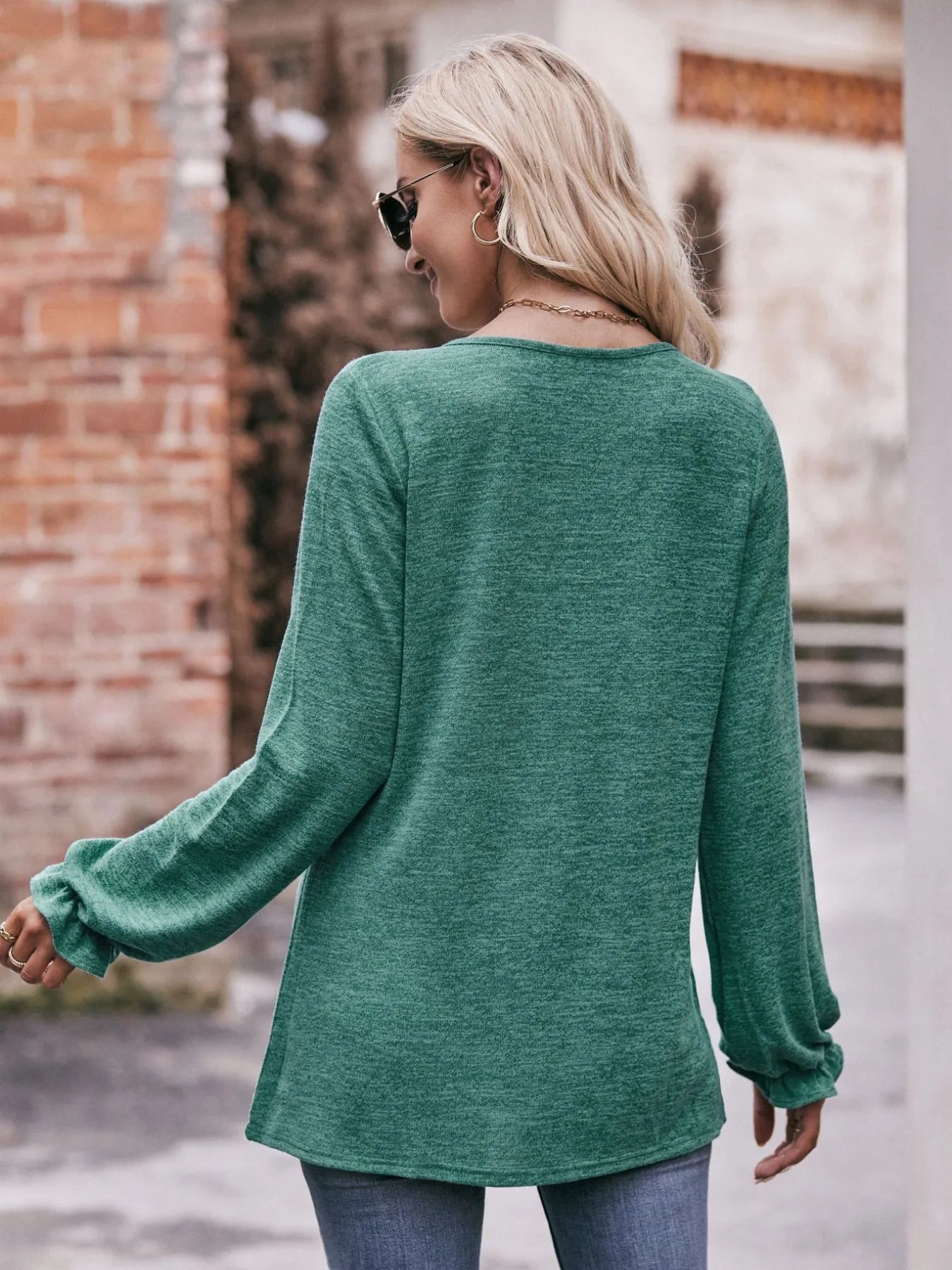 Trendsi Round Neck Long Sleeve Casual T-Shirt