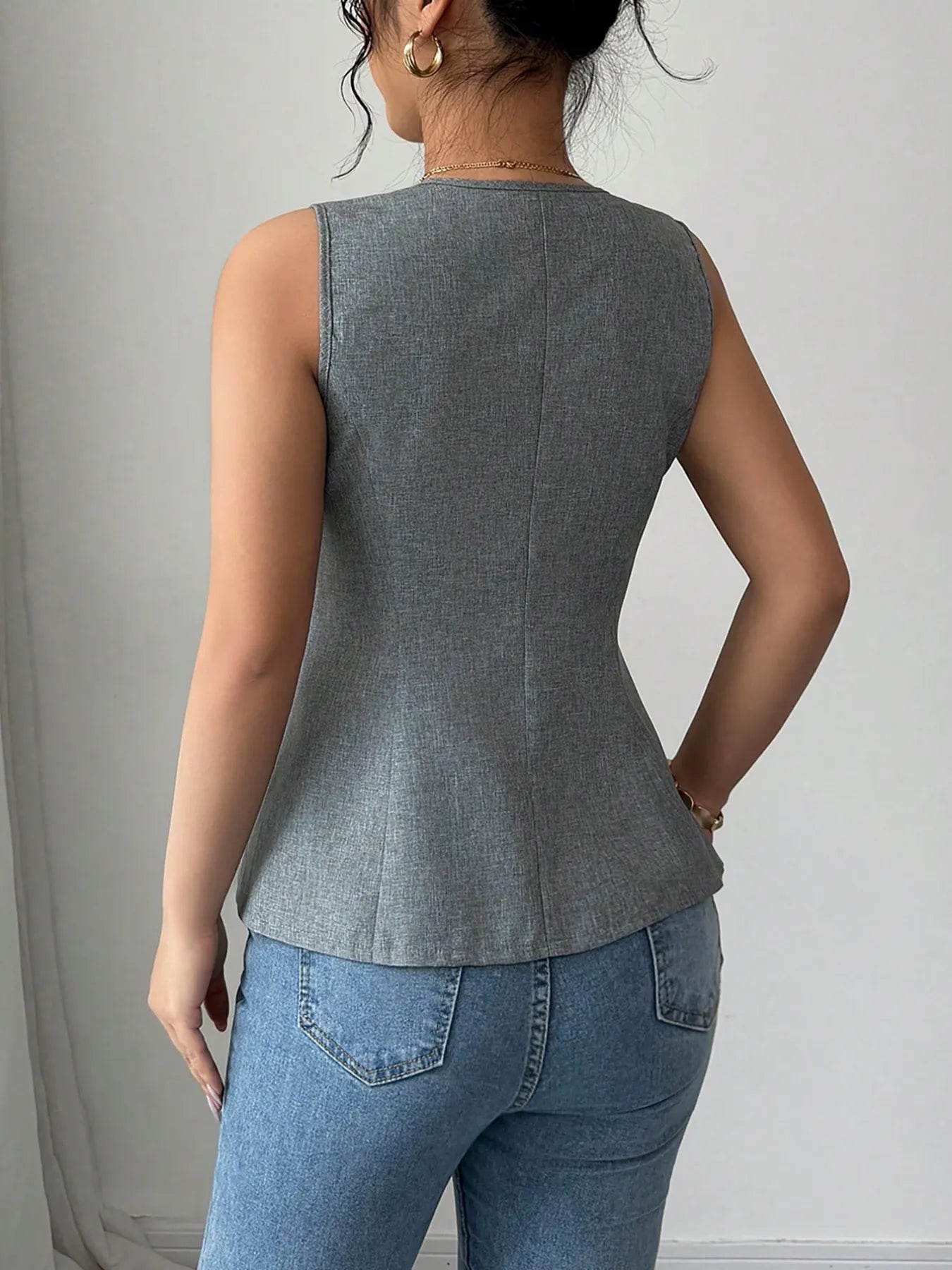 Trendsi V-Neck Button Detail Tank Top