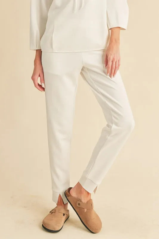 Aemi + Co Elastic Waist Joggers with Pockets Cream Easy Apparels