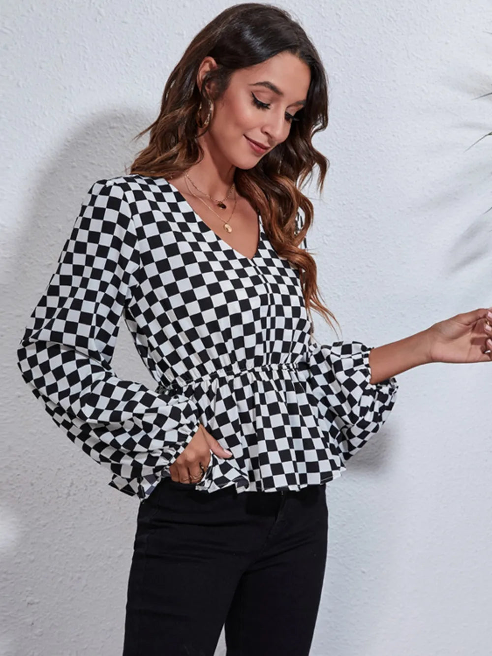 Trendsi Checkered V-Neck Balloon Sleeve Peplum Blouse