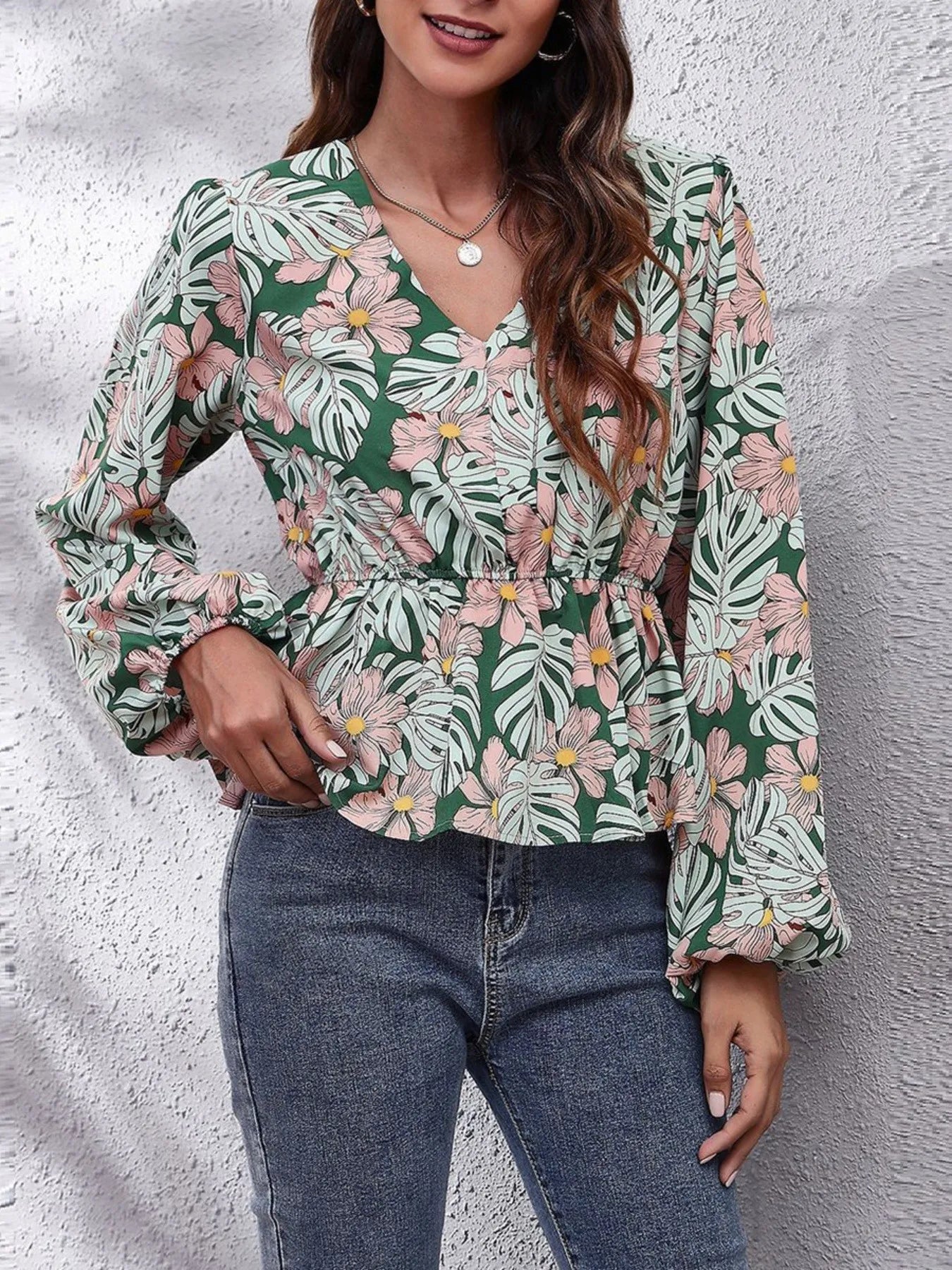 Trendsi Floral V-Neck Balloon Sleeve Blouse