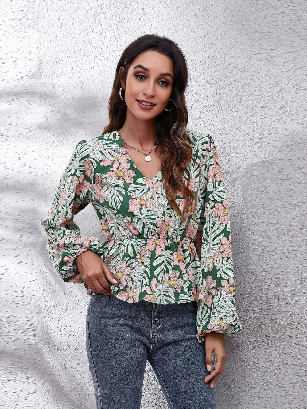 Trendsi Floral V-Neck Balloon Sleeve Peplum Blouse
