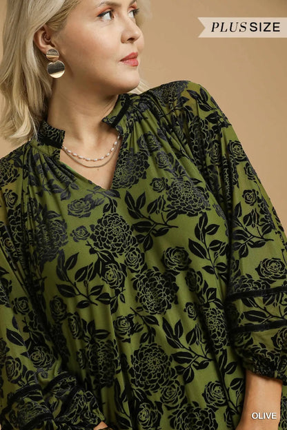 Trendsi Umgee Full Size Floral Velvet Blouse with Balloon Sleeves Plus Size