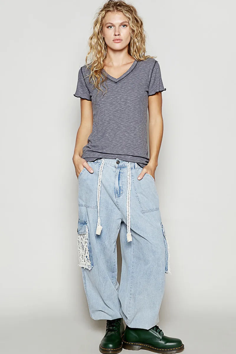Trendsi POL V-Neck Short Sleeve Ribbed T-Shirt with Contrast Overlock Stitching