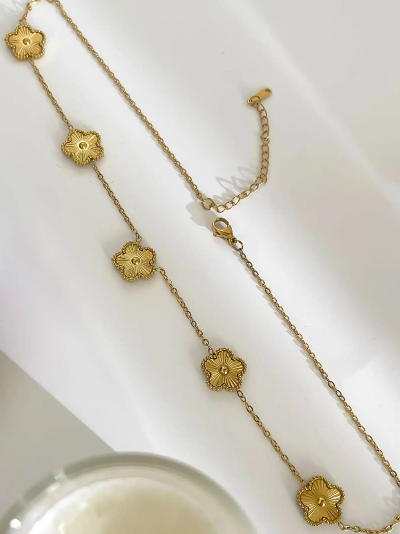 18K Gold-Plated Flower Chain Necklace Easy Apparels