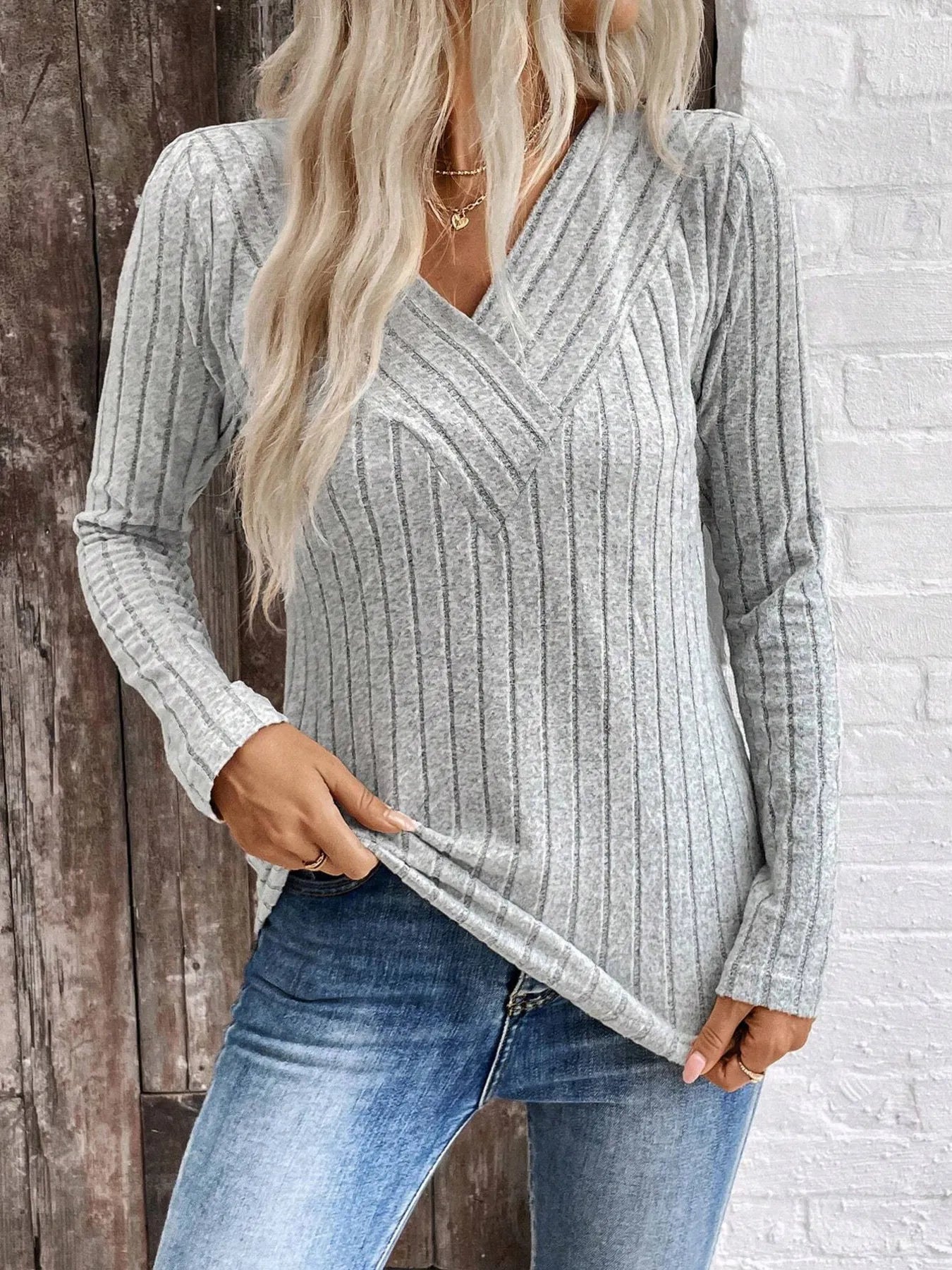 Trendsi Ribbed V-Neck Long Sleeve Knit T-Shirt