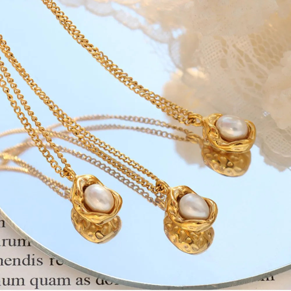 18K Gold-Plated Pearl Pendant Necklace Easy Apparels