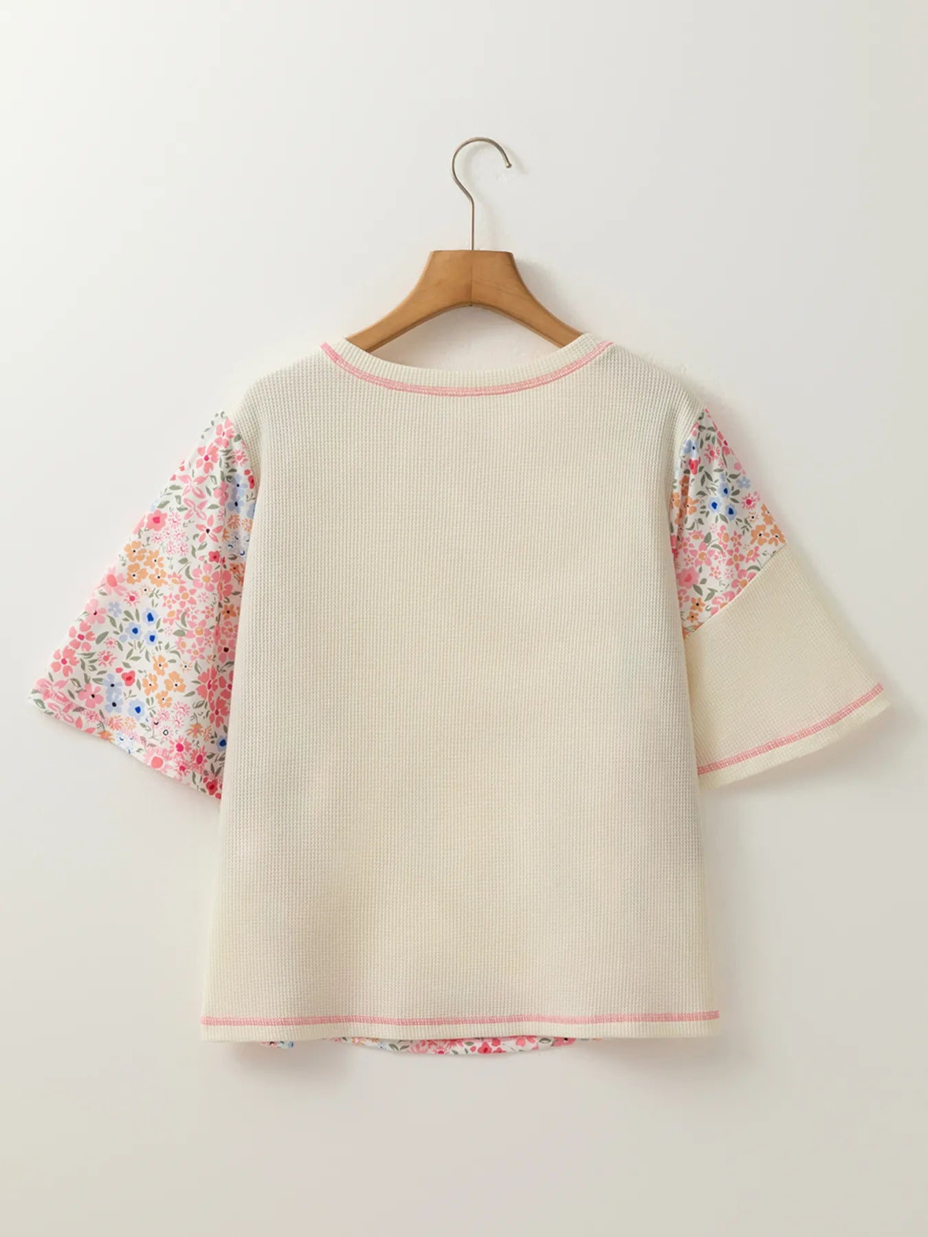 Trendsi Floral Round Neck Relaxed Fit T-Shirt