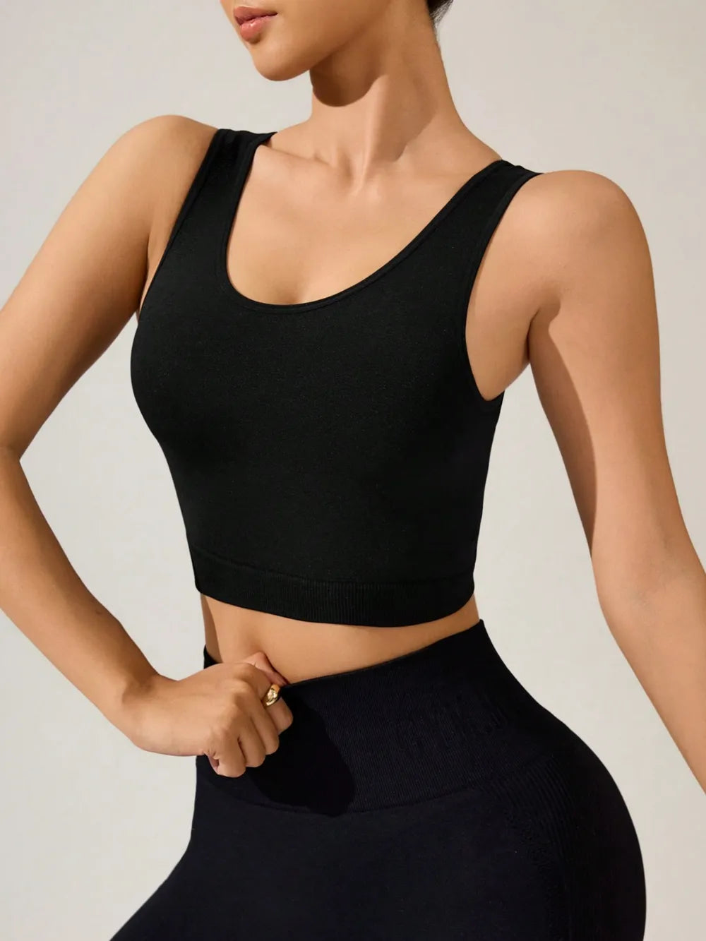 Crisscross Cropped Active Tank Easy Apparels