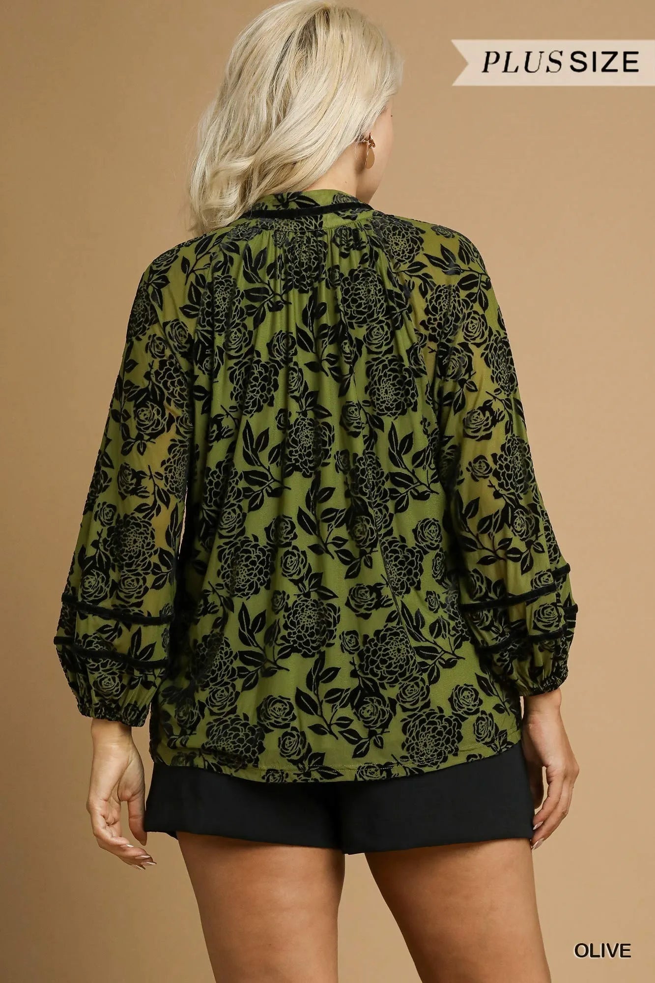 Trendsi Umgee Full Size Floral Velvet Blouse with Balloon Sleeves Plus Size