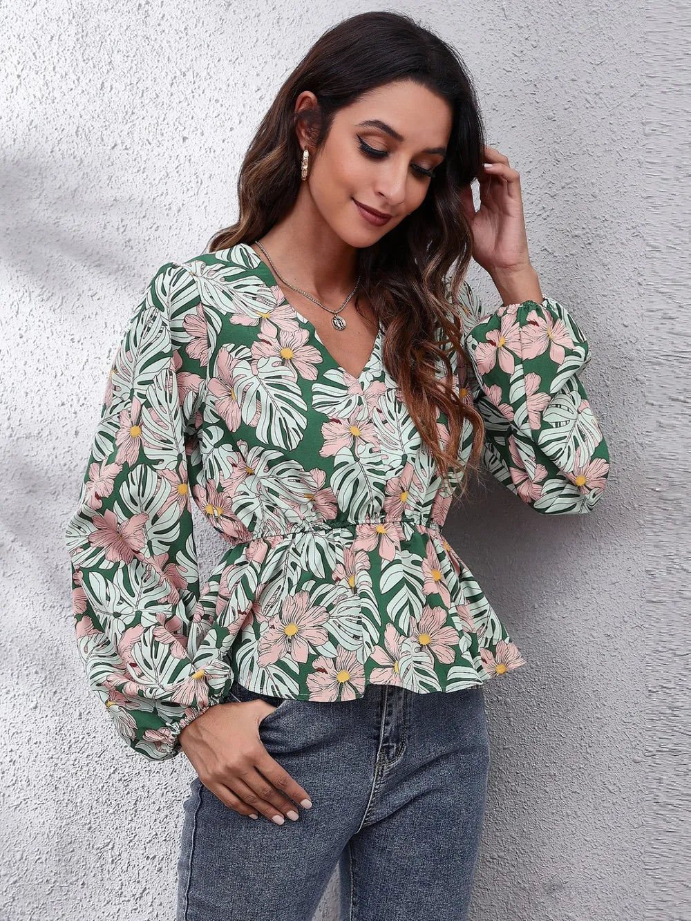 Trendsi Floral V-Neck Balloon Sleeve Peplum Blouse