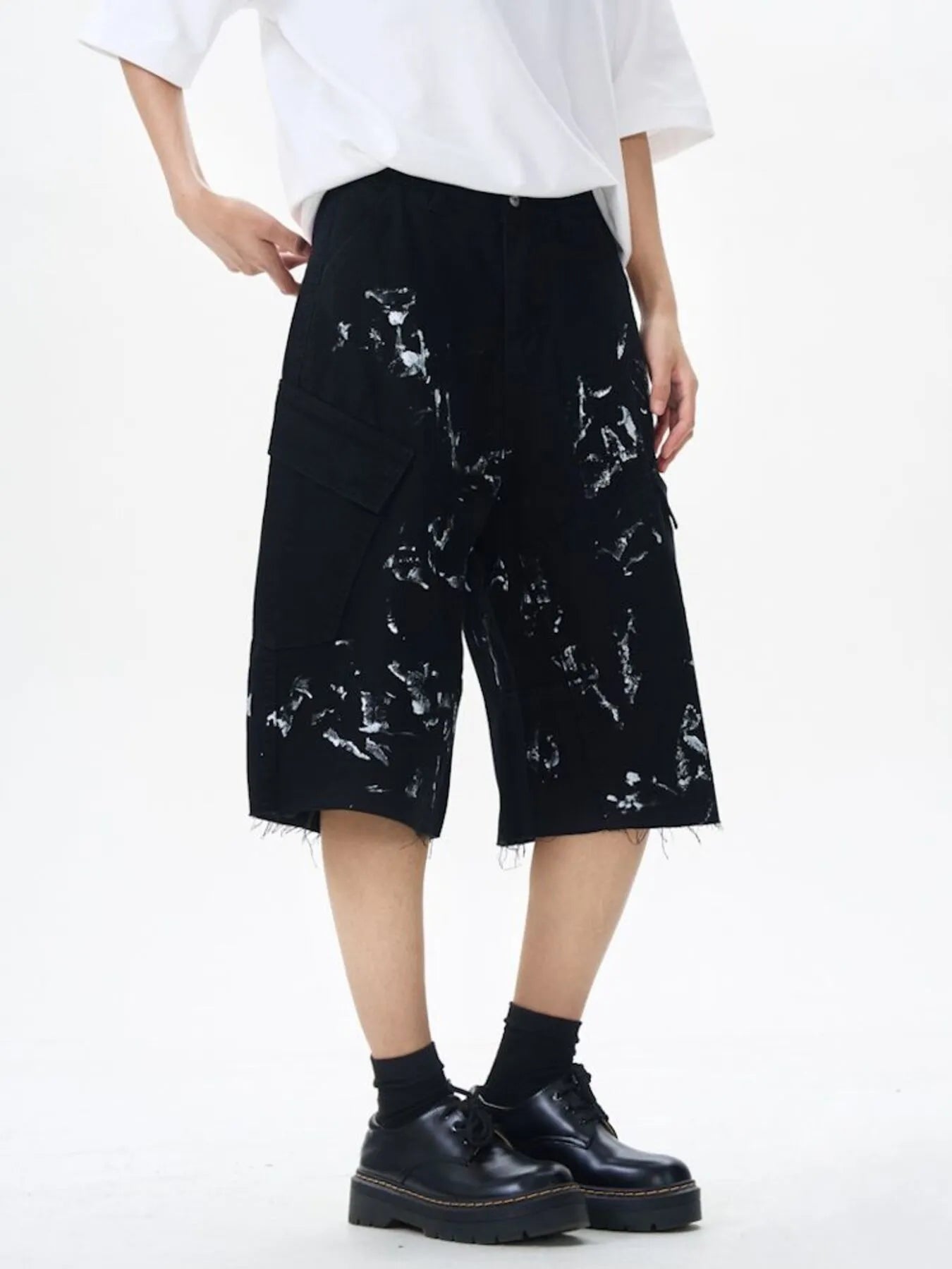 Men's Paint Splattered Cargo Bermuda Shorts with Distressed Edge Detail Easy Apparels