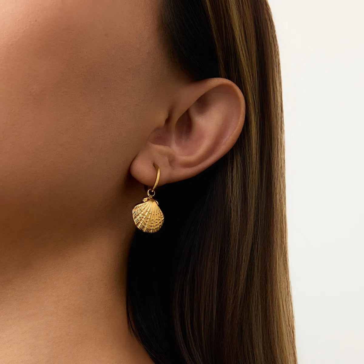 Vintage Gold Seashell & Starfish Drop Earrings Easy Apparels