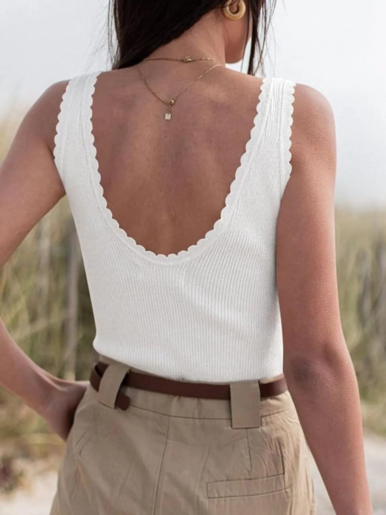 Trendsi Ribbed Scoop Neck Tank Top