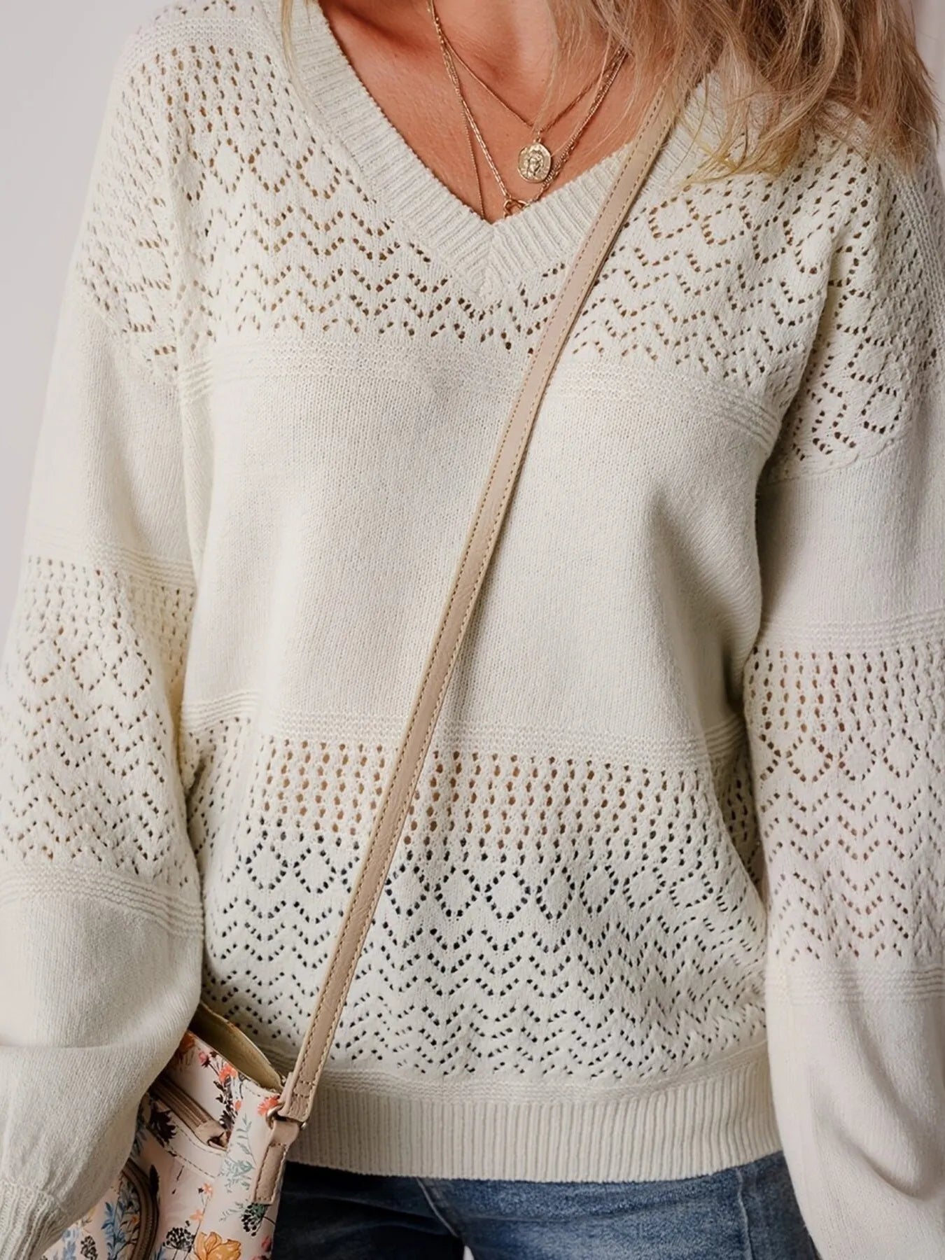 Trendsi Eyelet Deatil V-Neck Long Sleeve Sweater
