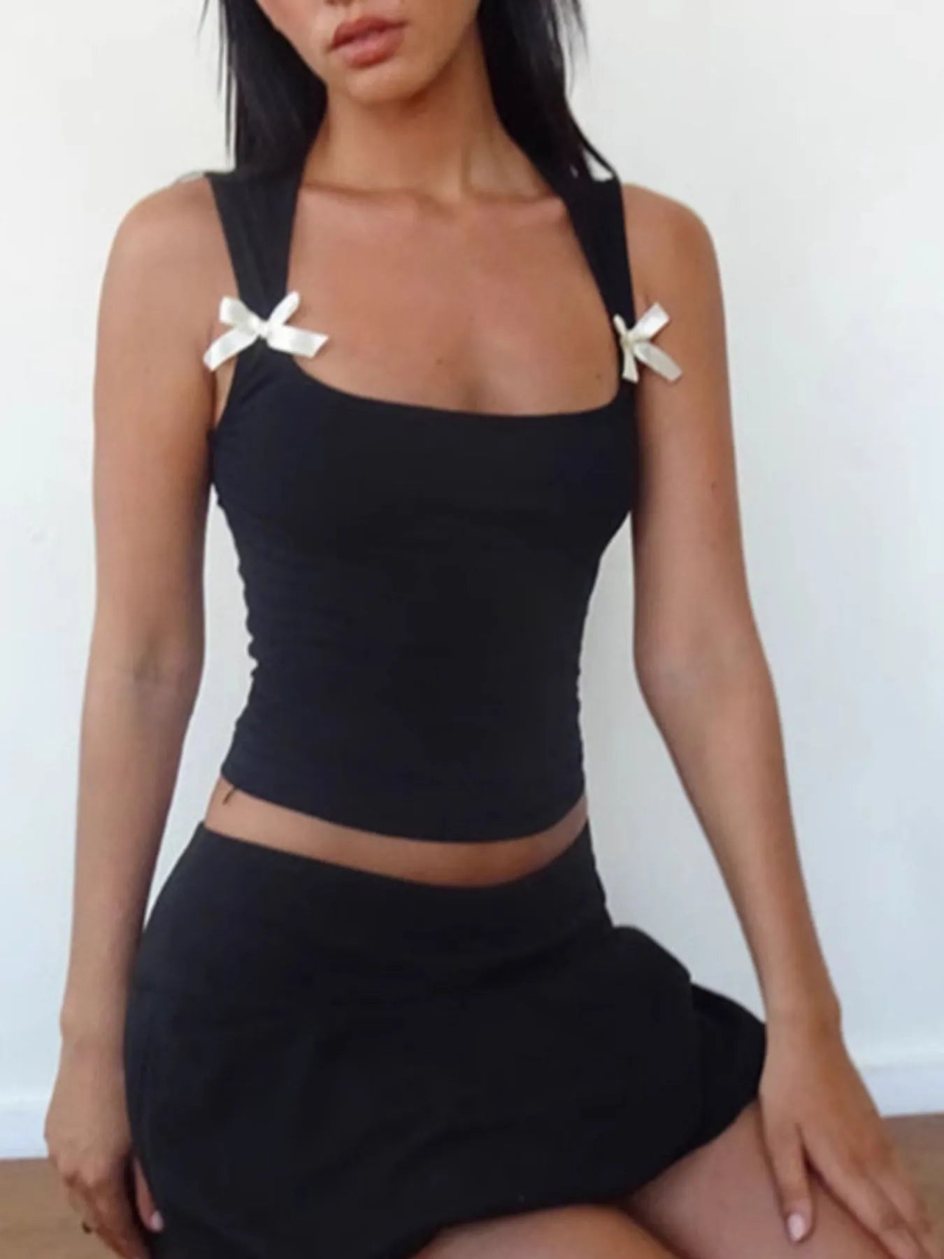 Trendsi Bow Detail Square Neck Cropped Tank