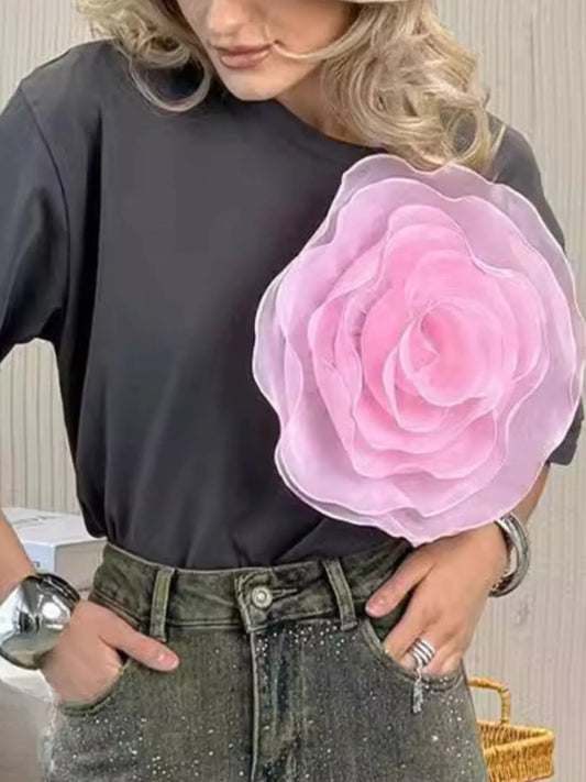 Trendsi Flower Round Neck Short Sleeve T-Shirt Grey