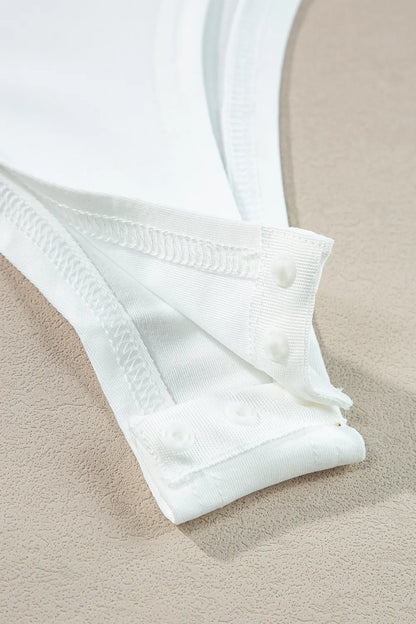 Trendsi Eyelet Lace Long Sleeve Bodysuit